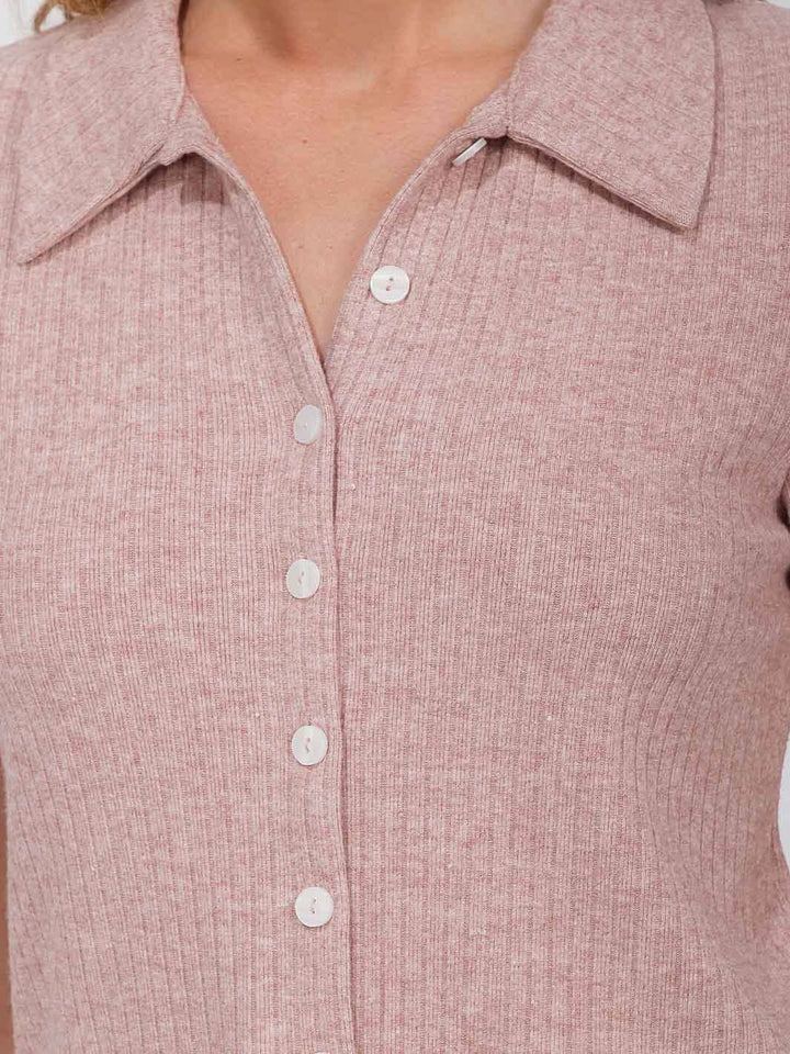 WOMEN'S SHORT SLEEVE BUTTON UP BLOUSE