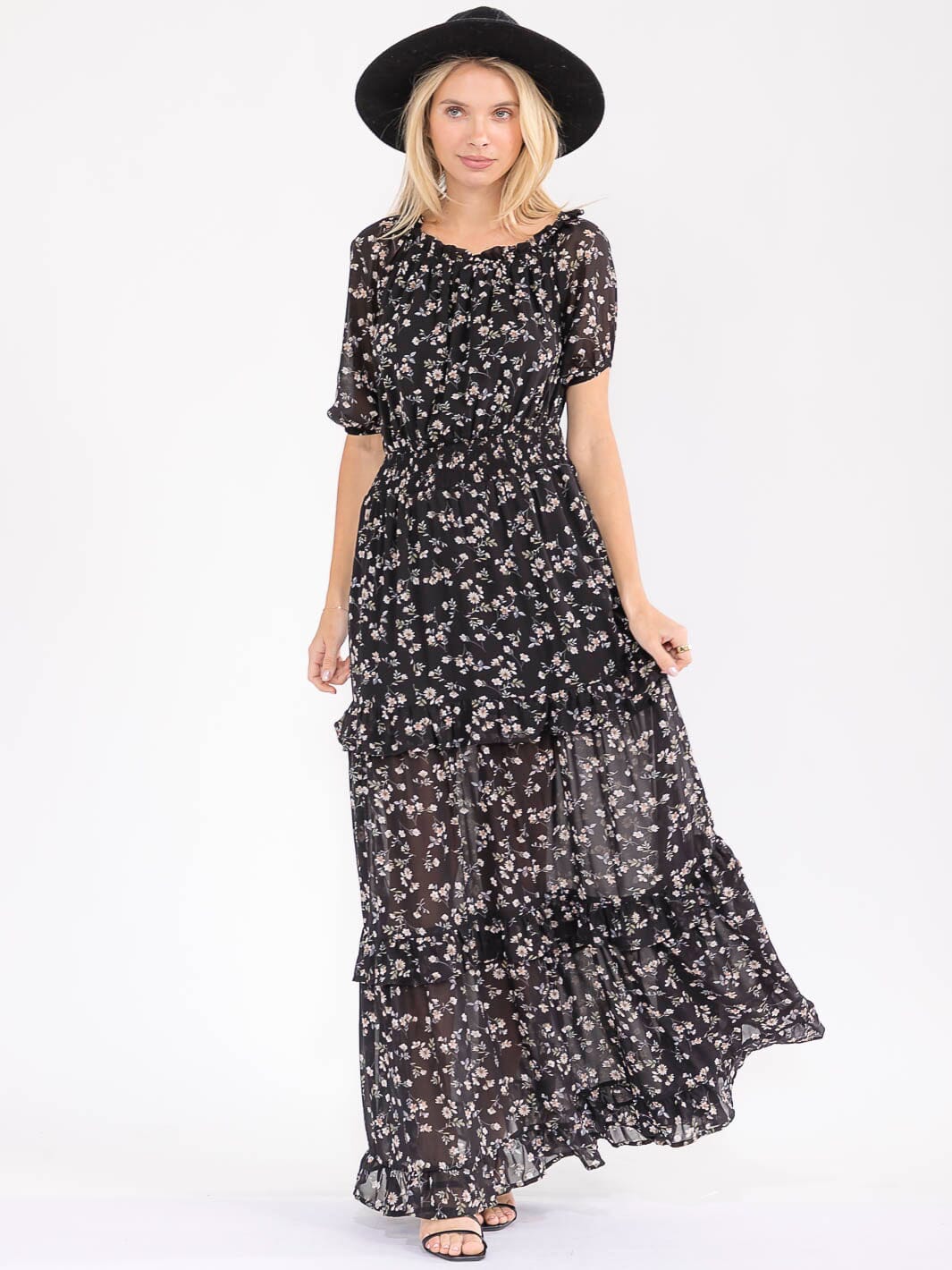 WOMEN'S SHORT SLEEVE SMOCK WAIST FLORAL TIERED MAXI DRESS