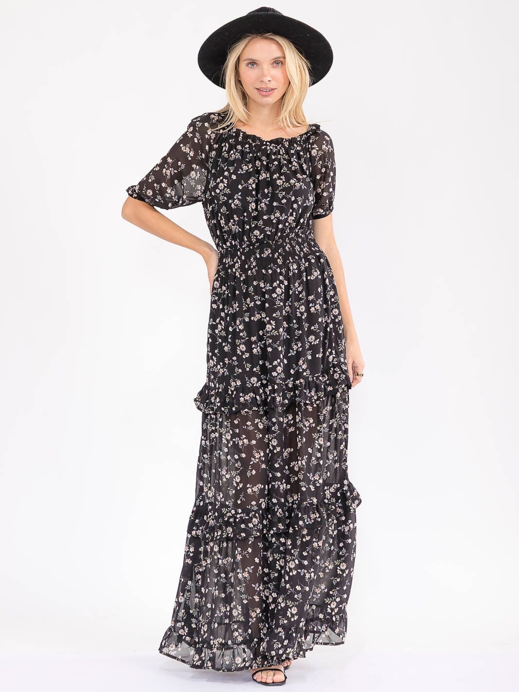 WOMEN'S SHORT SLEEVE SMOCK WAIST FLORAL TIERED MAXI DRESS