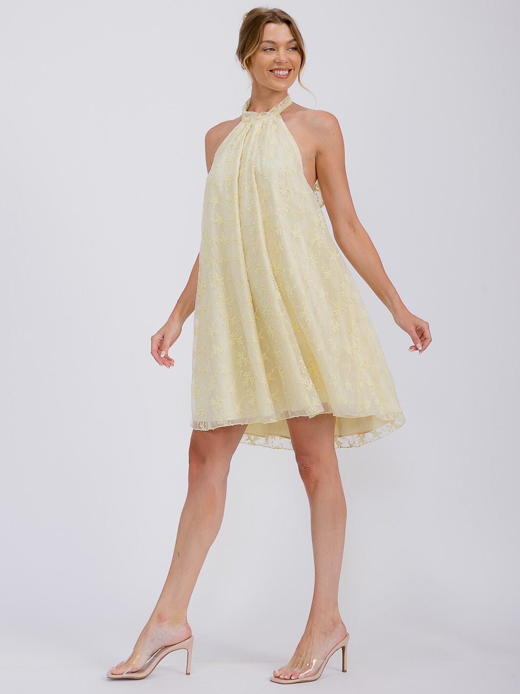 WOMEN'S SLEEVELESS HALTER NECK CROCHET FLORAL MINI DRESS