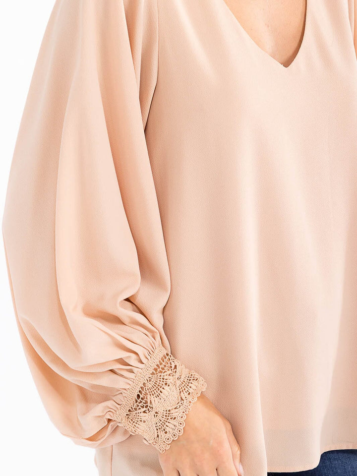 WOMEN'S LONG SLEEVE V-NECK CROCHET DETAILED LOOSE FIT BLOUSE