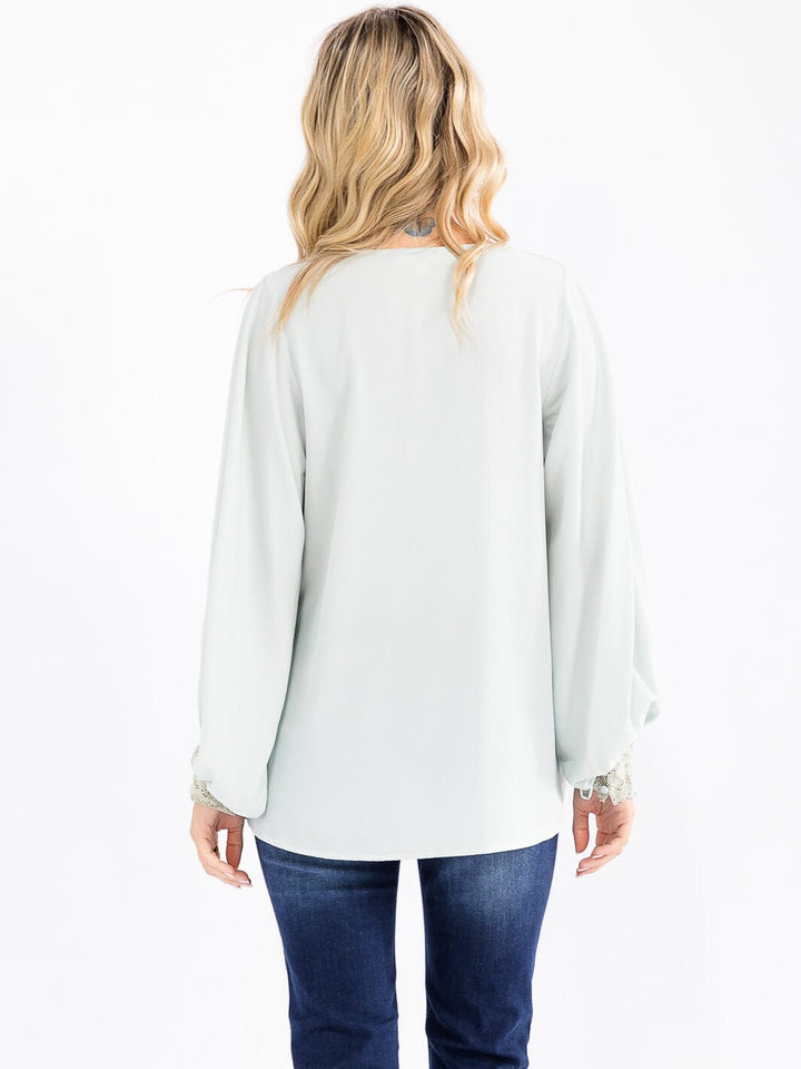 WOMEN'S LONG SLEEVE V-NECK CROCHET DETAILED LOOSE FIT BLOUSE