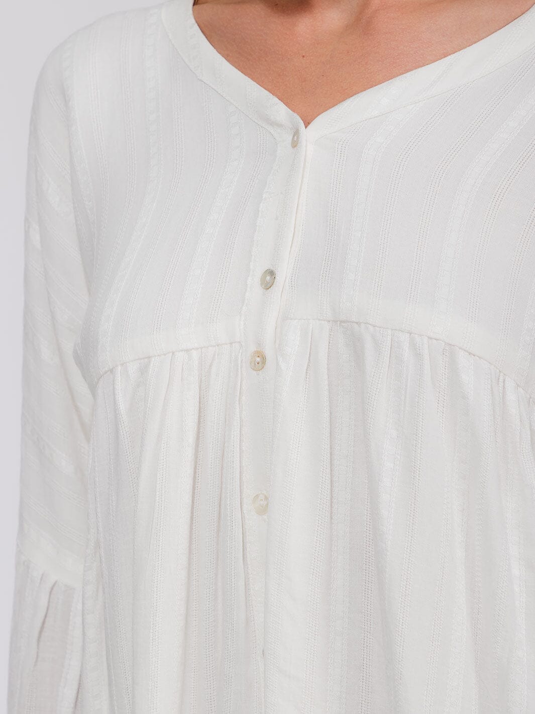 WOMEN'S LONG BELL SLEEVE BUTTON UP BLOUSE