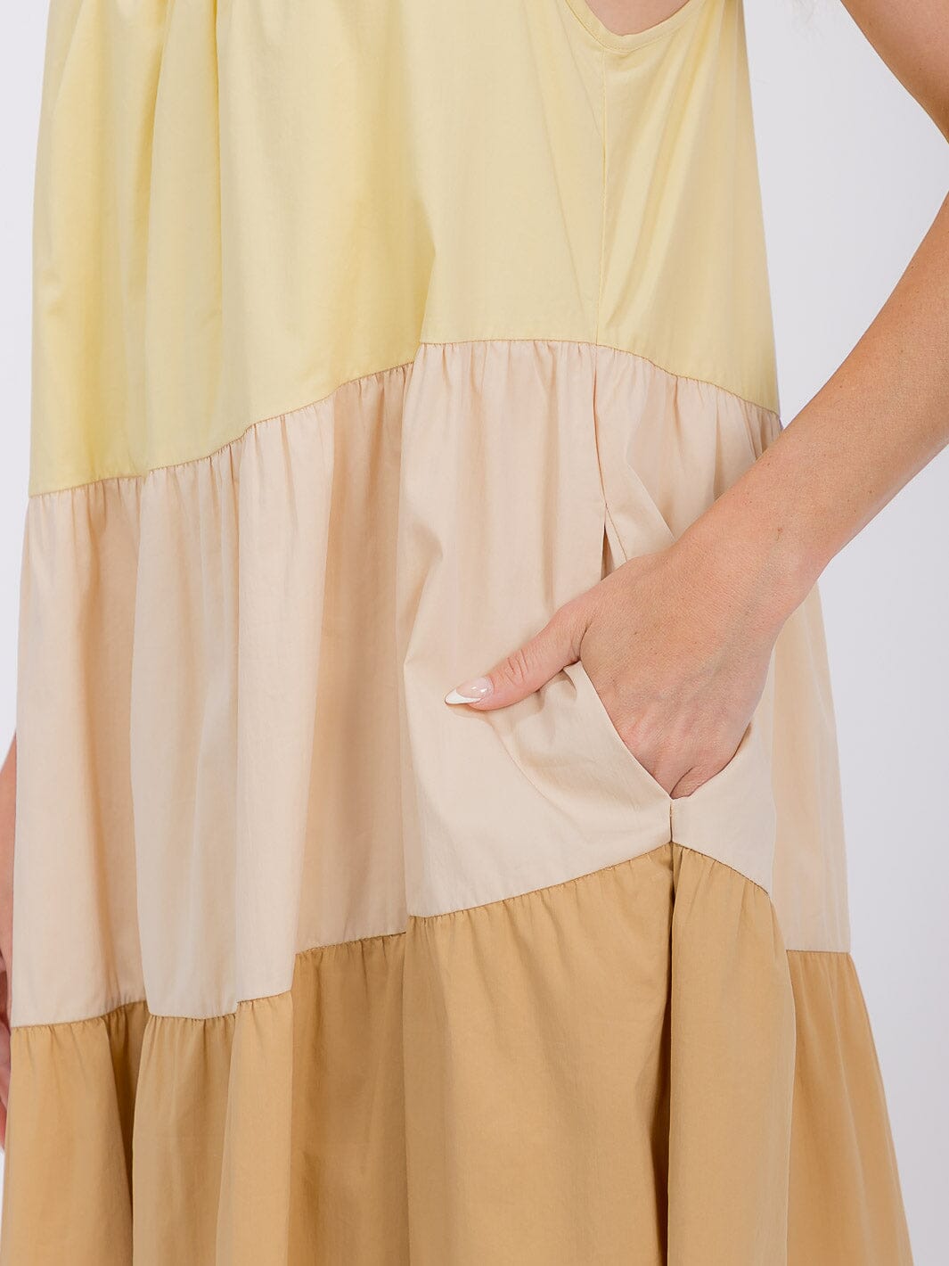 WOMEN'S SLEEVELESS TIERED FRONT POCKETS COLORBLOCK TUNIC MINI DRESS