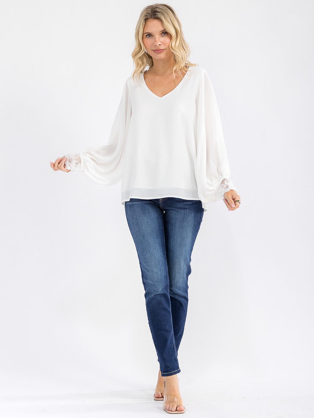 WOMEN'S LONG SLEEVE V-NECK CROCHET DETAILED LOOSE FIT BLOUSE