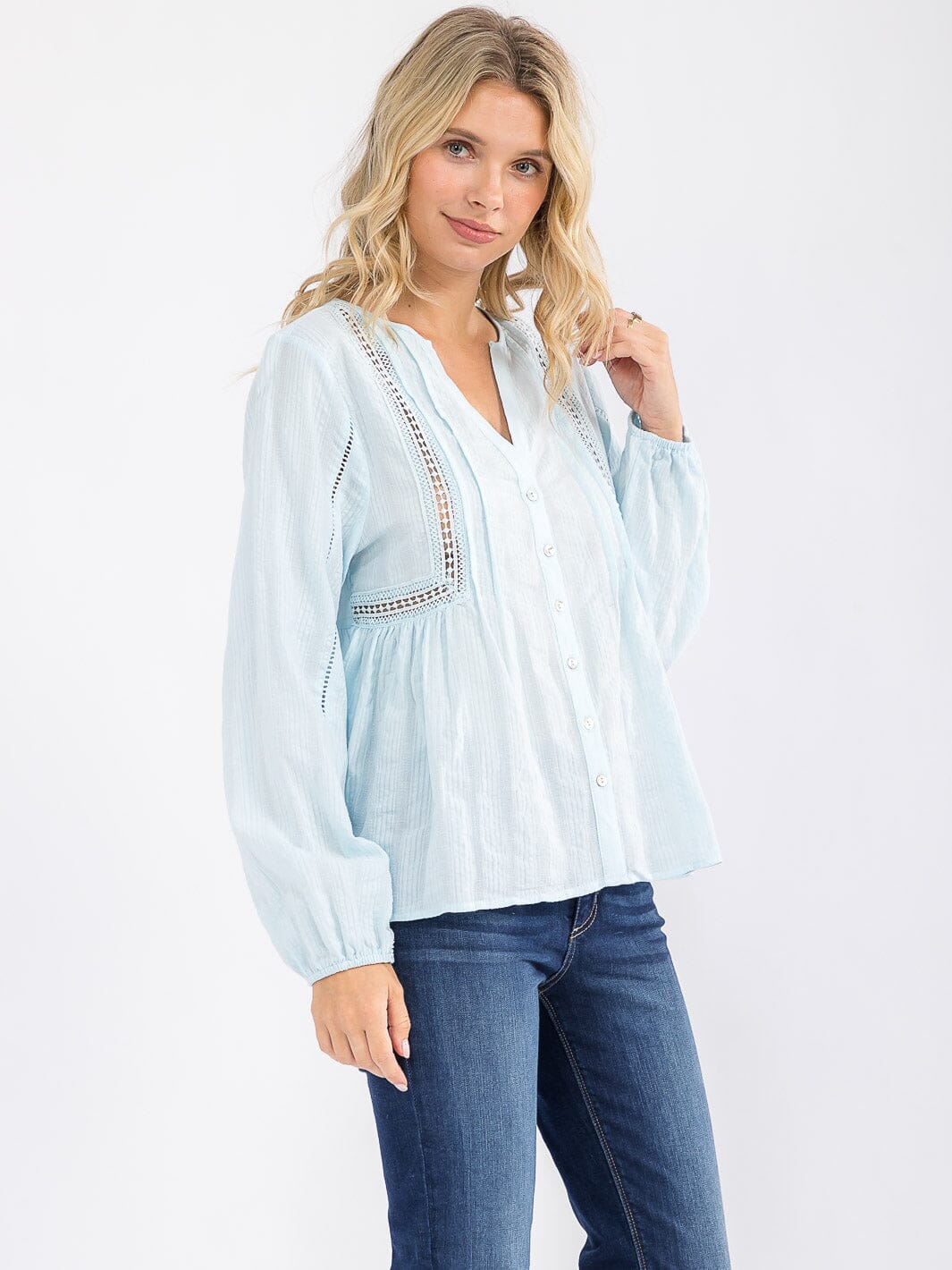WOMEN'S LONG SLEEVE V-NECK BUTTON UP BLOUSE