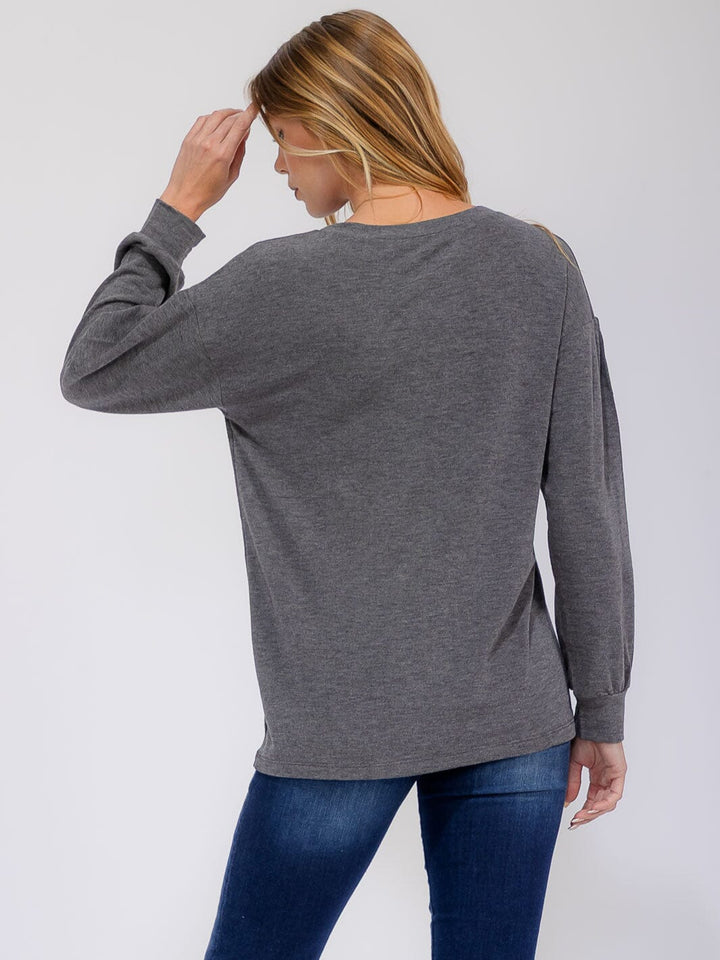 WOMEN'S LONG SLEEVE GRAPHIC TOP