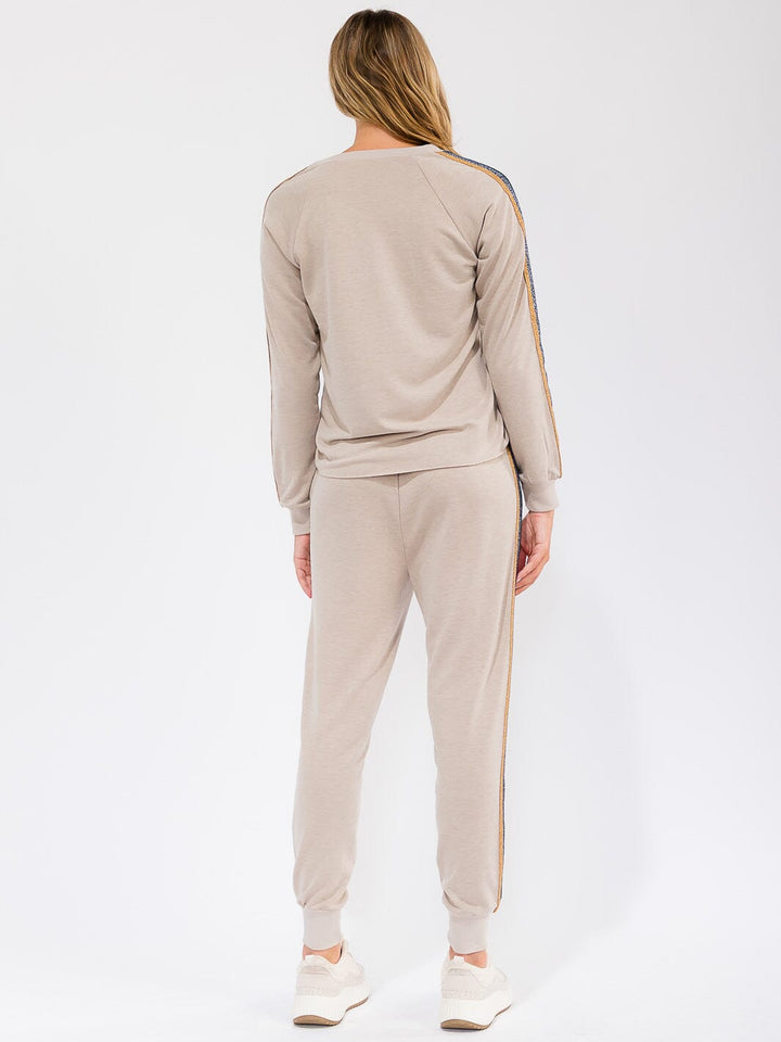 WOMEN'S LONG SLEEVE STRIPES DETAILED TOP