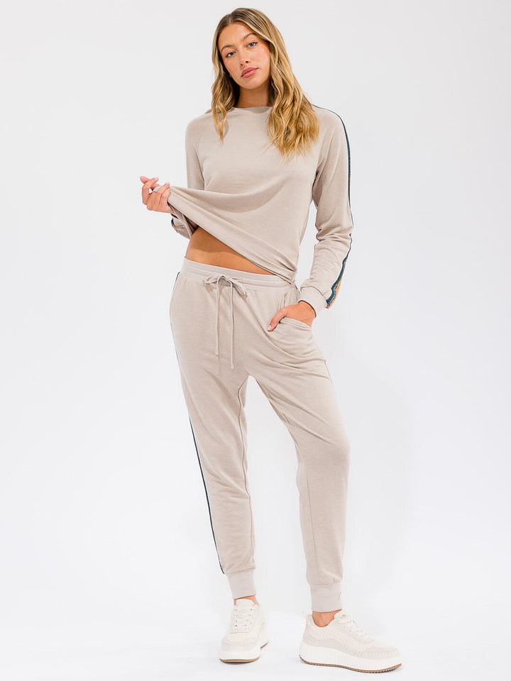 WOMEN'S LONG SLEEVE STRIPES DETAILED TOP