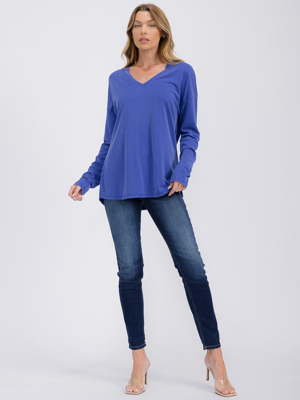 WOMEN'S LONG SLEEVE V-NECK SOLID TOP