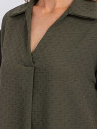 WOMEN'S SHORT SLEEVE V-NECK HIGH-LOW BLOUSE