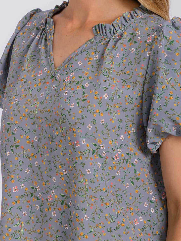 WOMEN'S SHORT PUFF SLEEVE V-NECK FLORAL BLOUSE