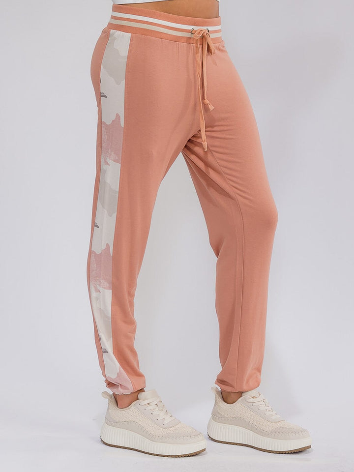WOMEN'S ELASTIC WAIST CONTAST CAMO PRINT JOGGER PANTS