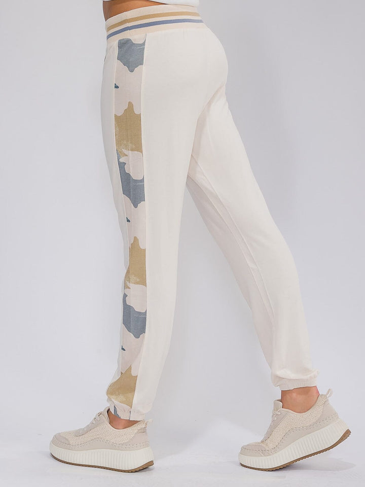 WOMEN'S ELASTIC WAIST CONTAST CAMO PRINT JOGGER PANTS