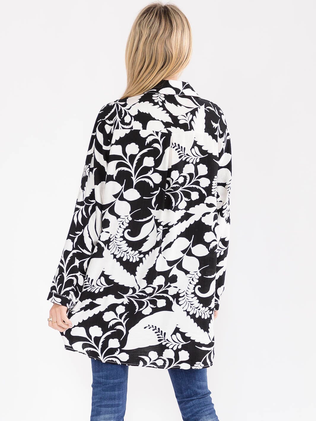 WOMEN'S LONG SLEEVE BUTTON UP HIGH-LOW PRINT BLOUSE