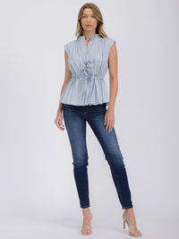 WOMEN'S SLEEVELESS FRONT TIE PEPLUM TOP