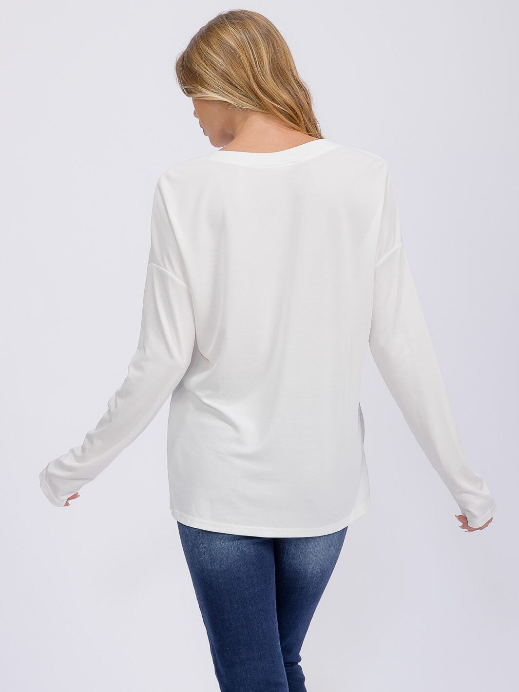 WOMEN'S LONG SLEEVE V-NECK SOLID TOP