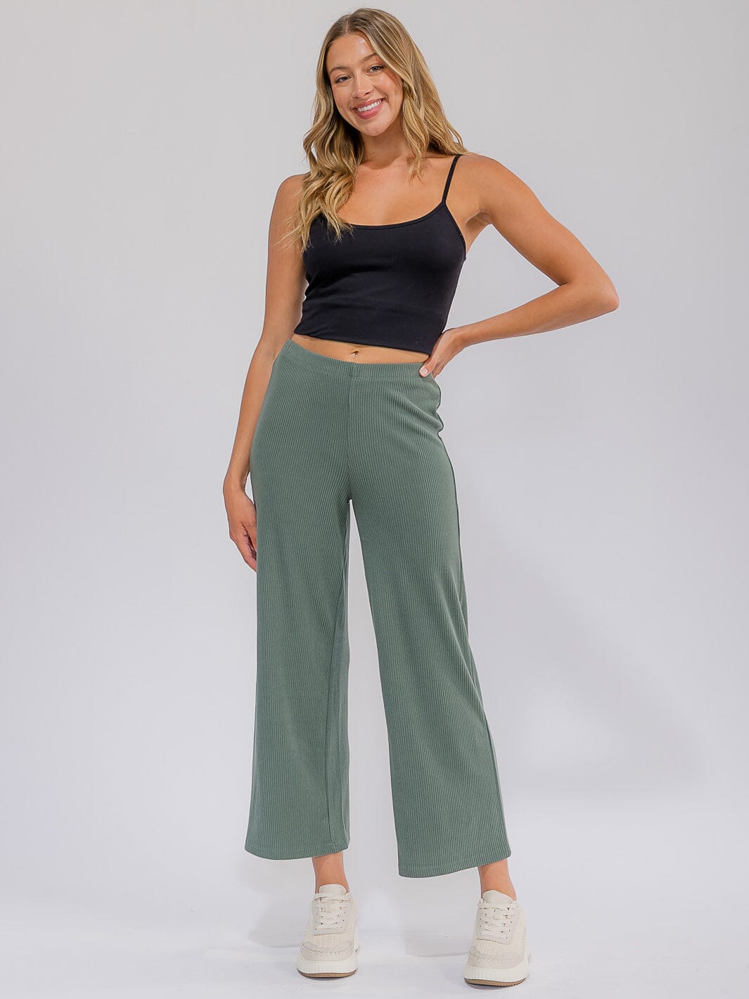 WOMEN'S ELASTIC WAIST RIBBED WIDE LEG CAPRI PANTS