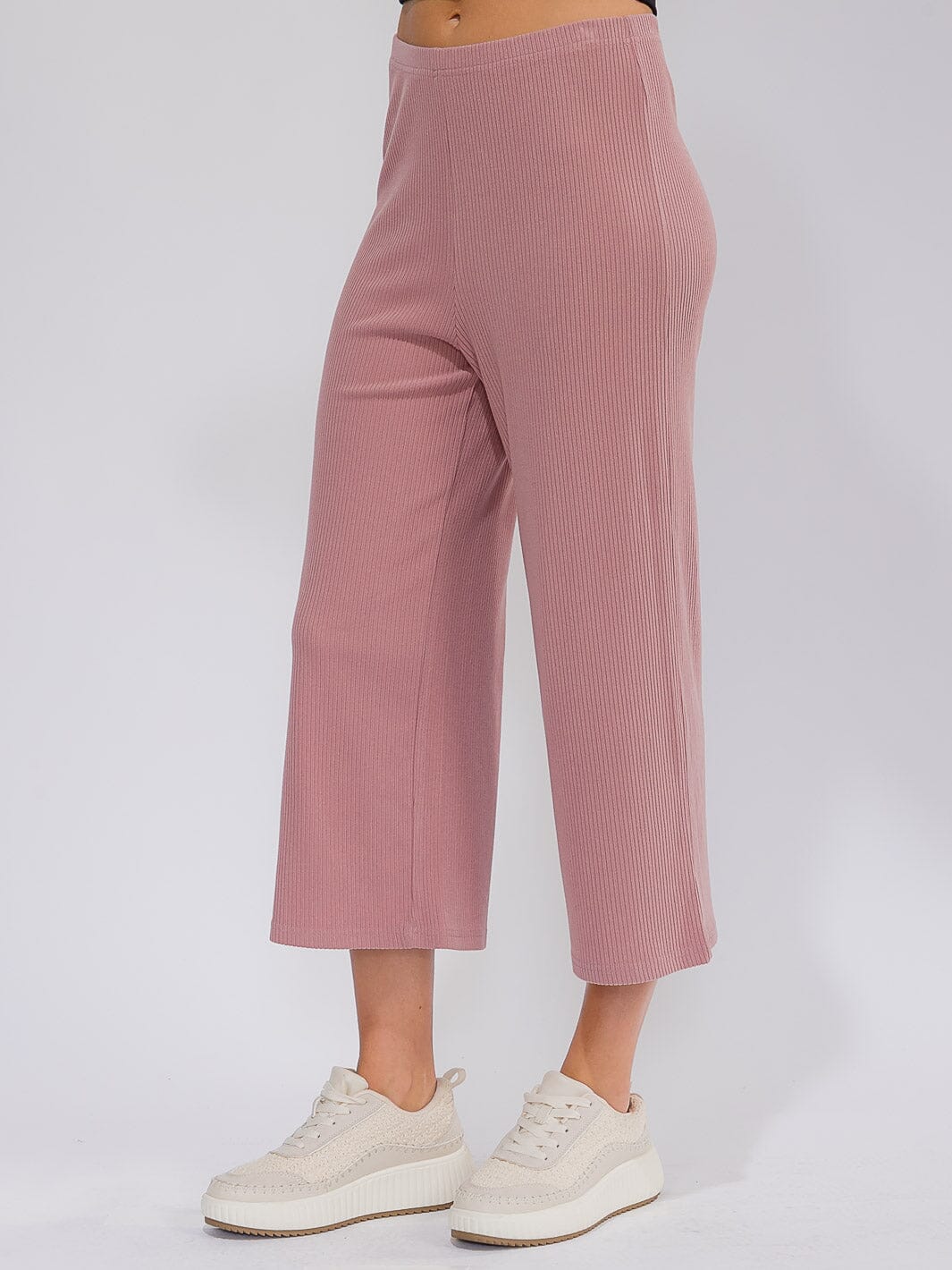 WOMEN'S ELASTIC WAIST RIBBED WIDE LEG CAPRI PANTS