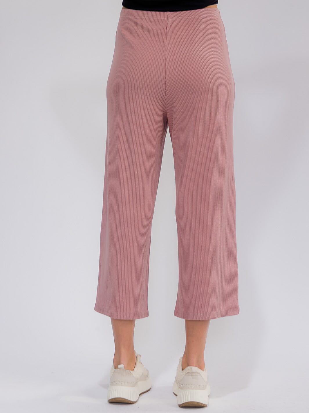 WOMEN'S ELASTIC WAIST RIBBED WIDE LEG CAPRI PANTS