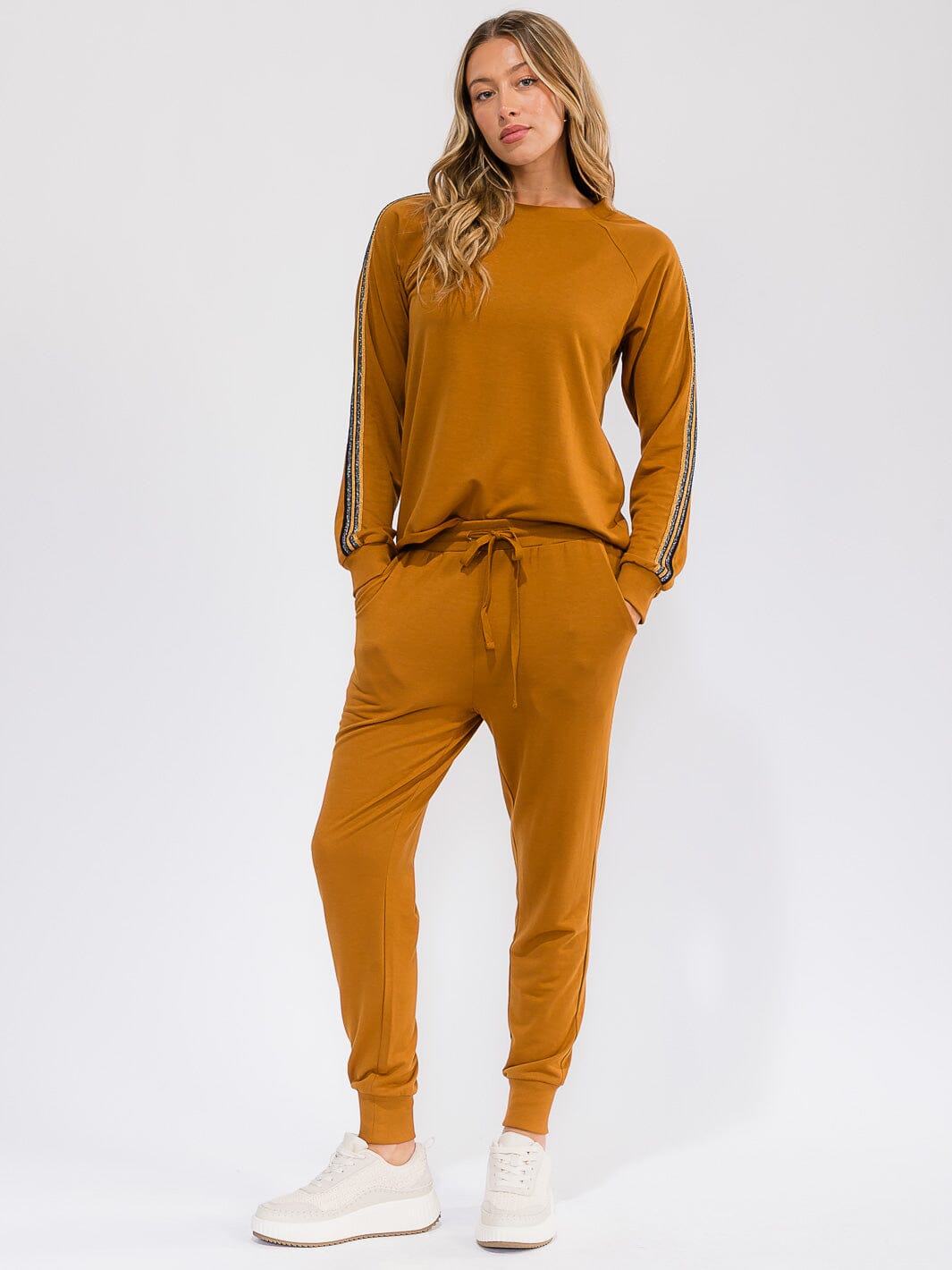 WOMEN'S LONG SLEEVE STRIPES DETAILED TOP