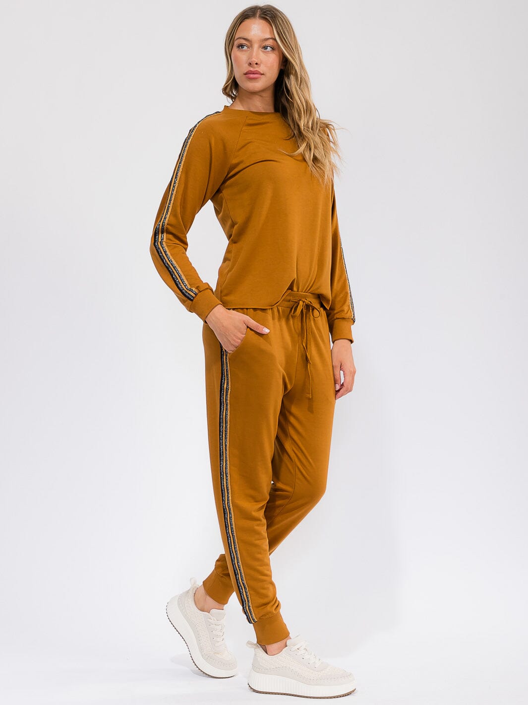 WOMEN'S ELASTIC WAIST FRONT POCKETS STRIPE DETAILED JOGGER PANTS