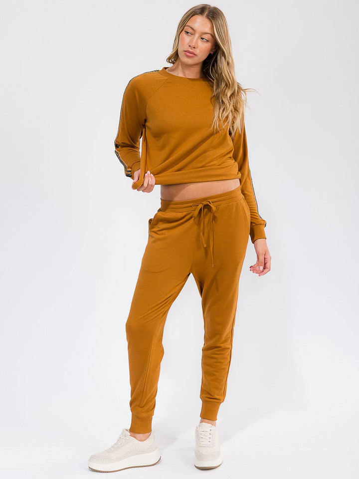 WOMEN'S LONG SLEEVE STRIPES DETAILED TOP