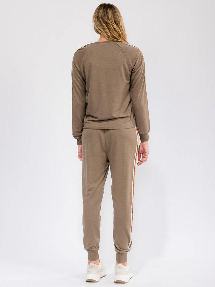 WOMEN'S LONG SLEEVE STRIPES DETAILED TOP