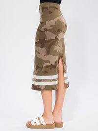 WOMEN'S ELASTIC WAIST CAMO PRINT MIDI SKIRT