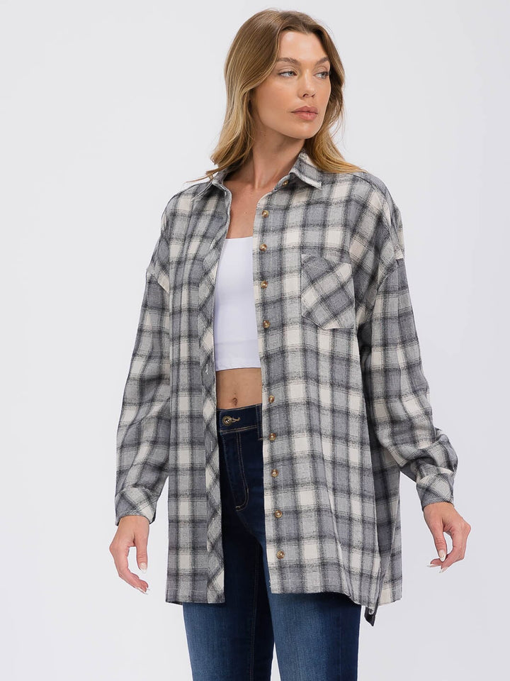 WOMEN'S LONG SLEEVE FRONT POCKET BUTTON UP PLAID SHIRT
