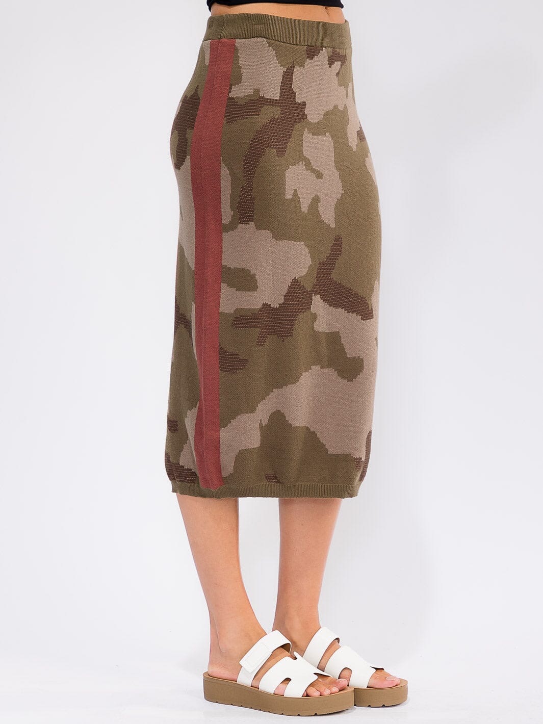 WOMEN'S ELASTIC WAIST CAMO PRINT MIDI SKIRT