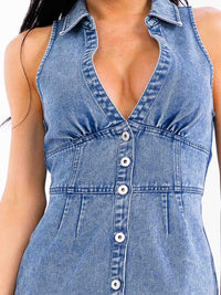 WOMEN'S SLEEVELESS BUTTON UP V-NECK DENIM MINI DRESS