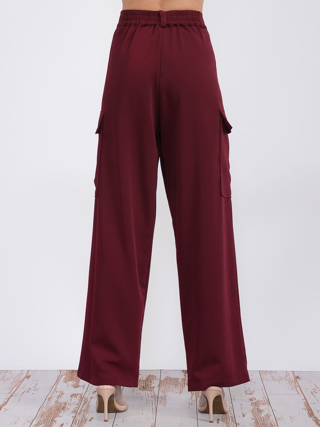 WOMEN'S BUTTON CLOSURE CARGO POCKETS WIDE LEG PANTS