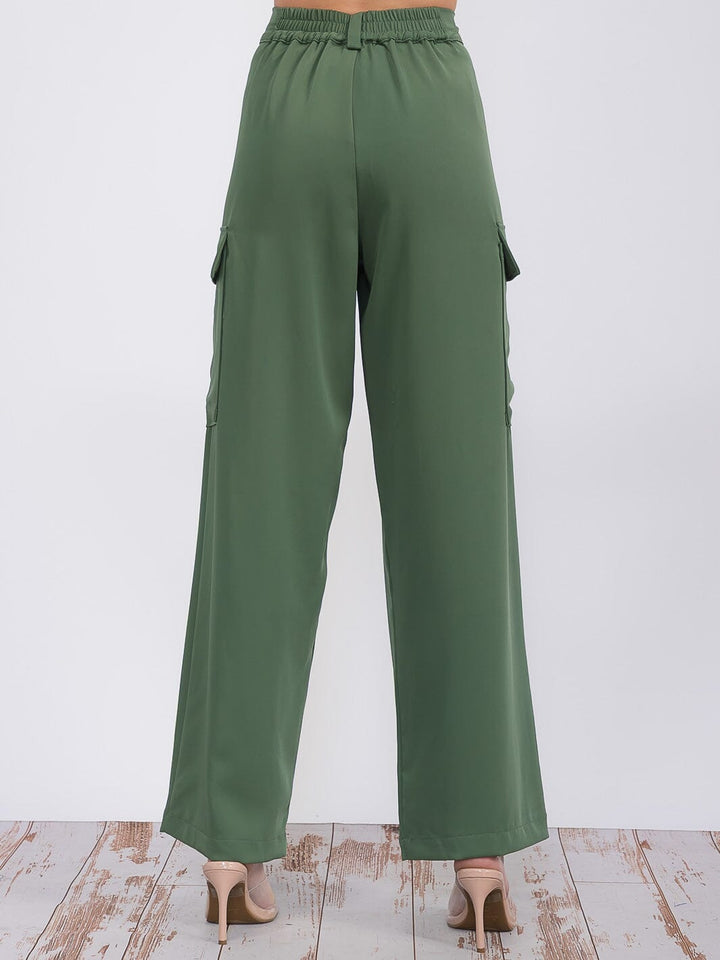 WOMEN'S BUTTON CLOSURE CARGO POCKETS WIDE LEG PANTS