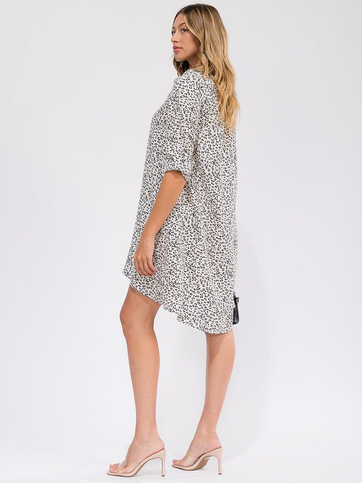 WOMEN'S LONG SLEEVE BUTTON UP FRONT POCKET HIGH-LOW ANIMAL PRINT MIDI DRESS