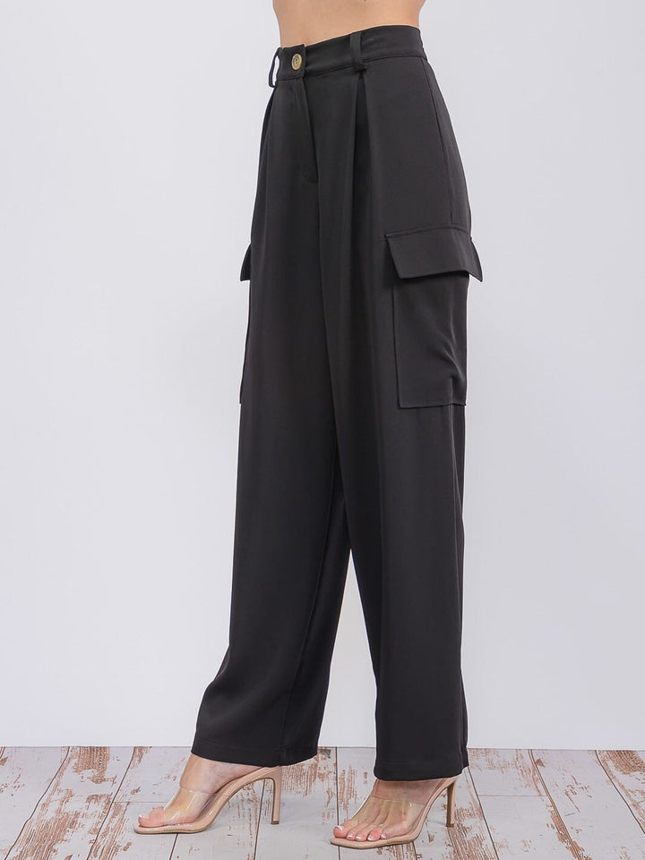 WOMEN'S BUTTON CLOSURE CARGO POCKETS WIDE LEG PANTS