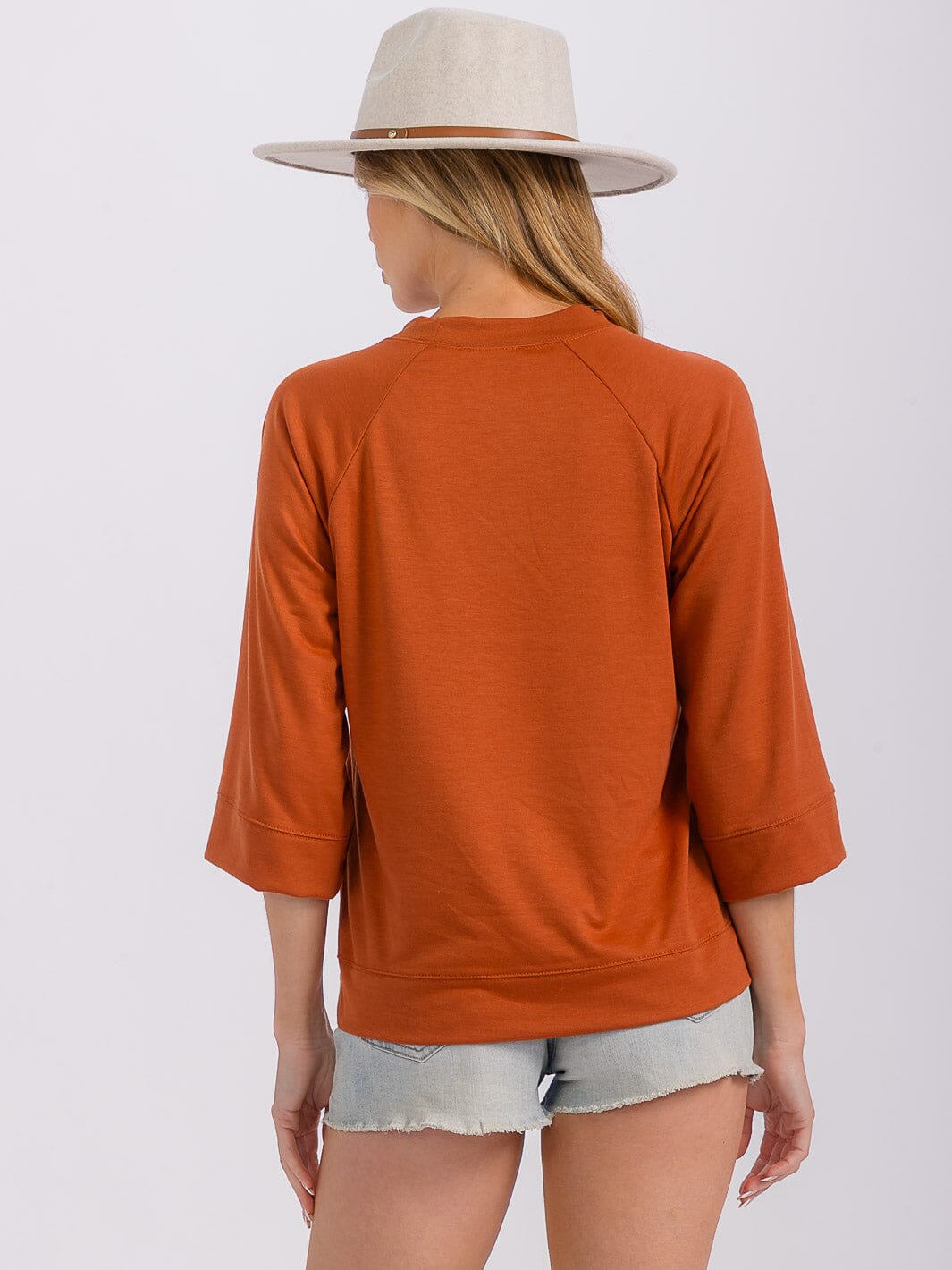 WOMEN'S 3/4 SLEEVES SOLID TOP
