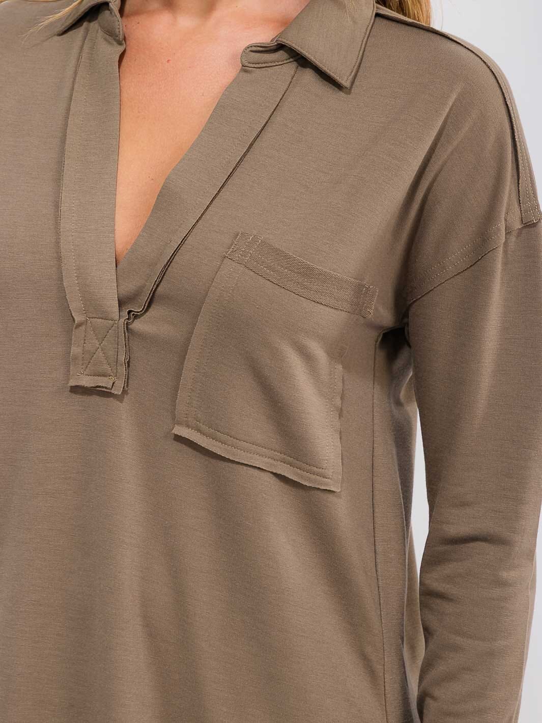 WOMEN'S LONG SLEEVE V-NECK FRONT POCKET MIDI DRESS