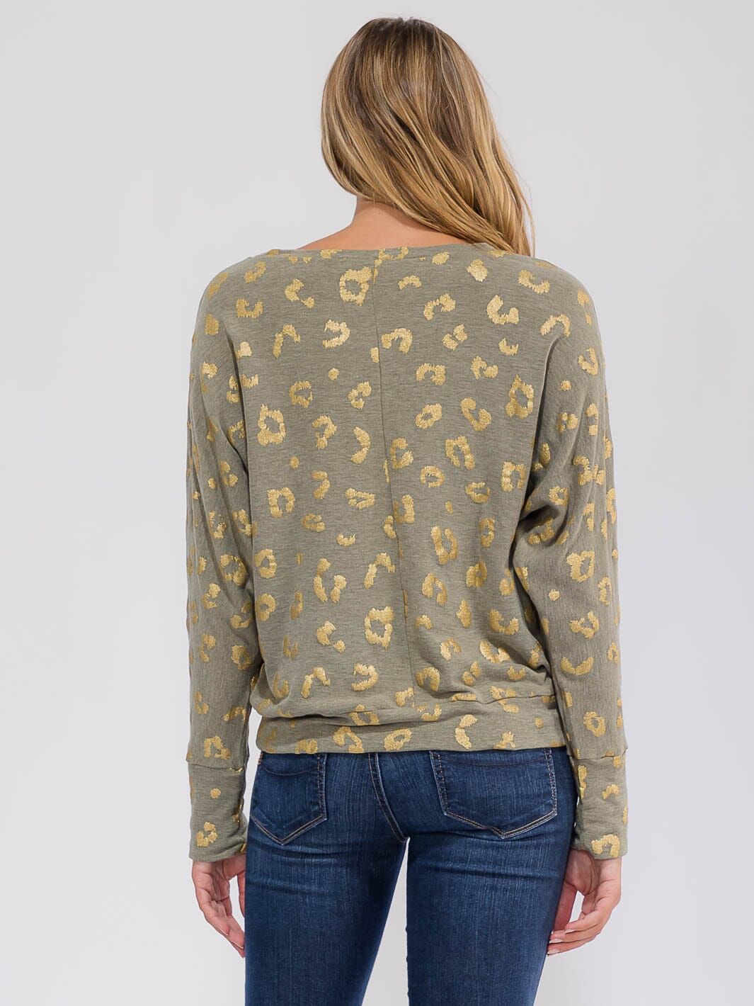 WOMEN'S LONG SLEEVE SHIMMER ANIMAL PRINT TOP