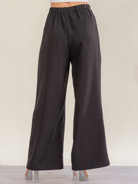 WOMEN'S BUTTON CLOSURE ELASTIC WAIST FRONT POCKETS WIDE LEG PANTS