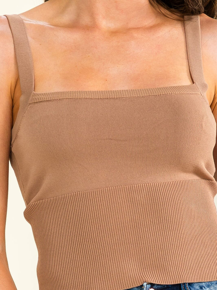 WOMEN'S SLEEVELESS SQUARE NECK RIBBED TANK TOP