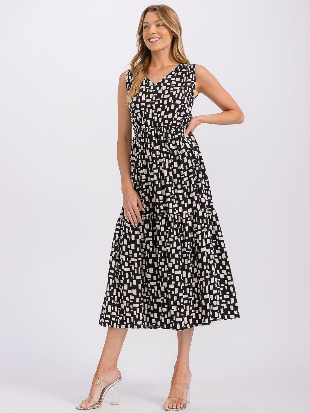 WOMEN'S SLEEVELESS V-NECK ELASTIC WAIST POCKETS PRINTED MAXI DRESS