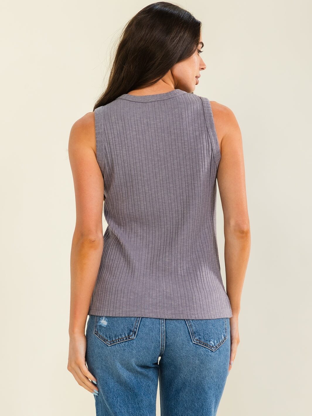WOMEN'S SLEEVELESS RIBBED TANK TOP