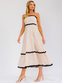 WOMEN'S SLEEVELESS SMOCK BACK TRIM DETAILED MAXI DRESS