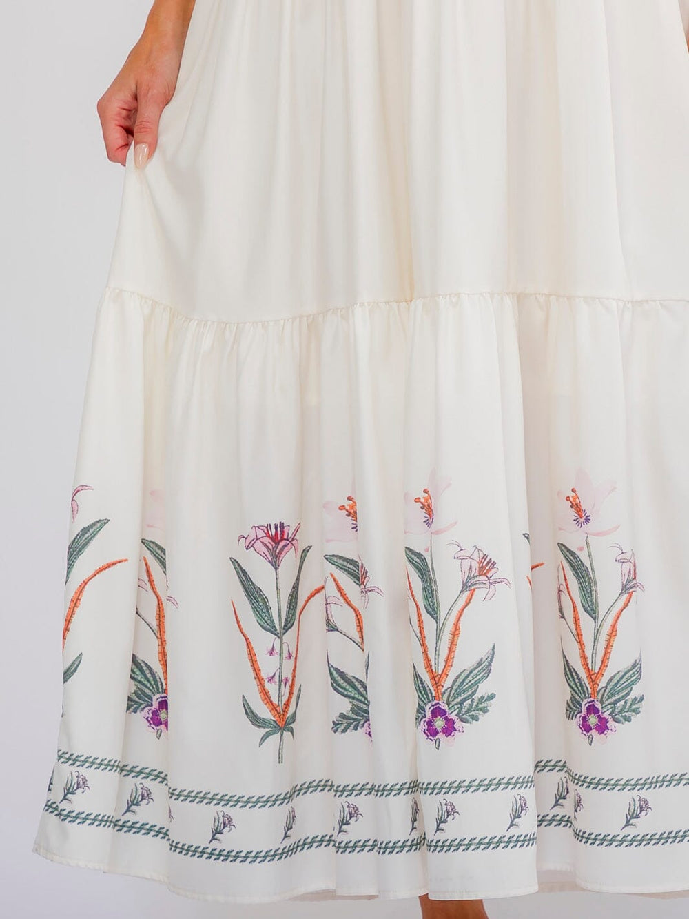 WOMEN'S SLEEVELESS SQUARE NECK SMOCK FLORAL PRINT TIERED MAXI DRESS