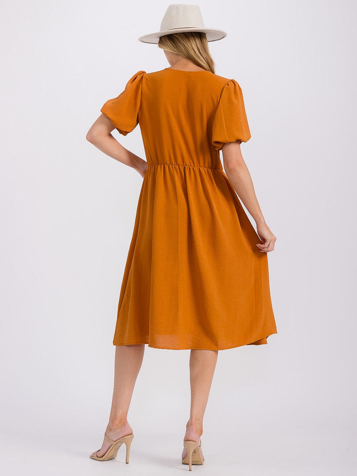 WOMEN'S SHORT PUFF SLEEVE SURPLICE ELASTIC WAIST MIDI DRESS