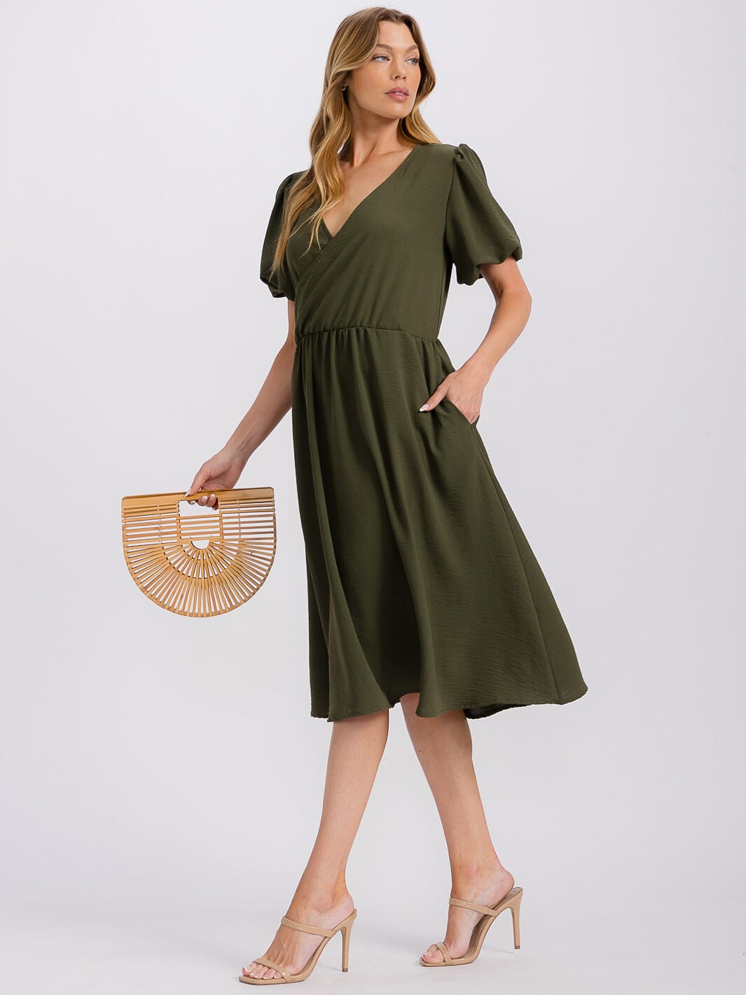 WOMEN'S SHORT PUFF SLEEVE SURPLICE ELASTIC WAIST MIDI DRESS