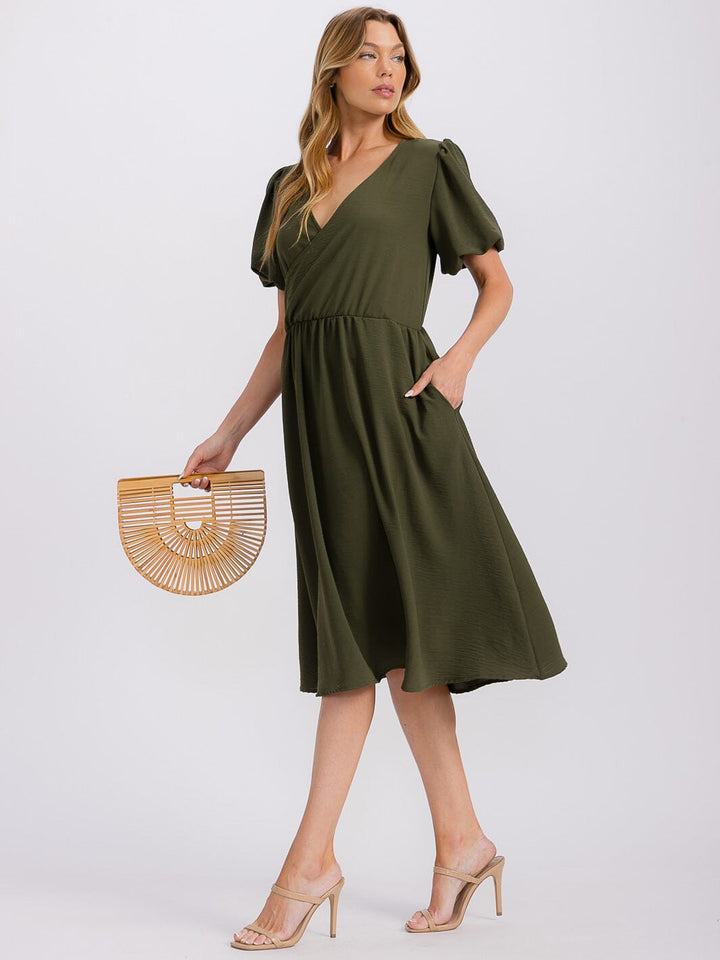 WOMEN'S SHORT PUFF SLEEVE SURPLICE ELASTIC WAIST MIDI DRESS