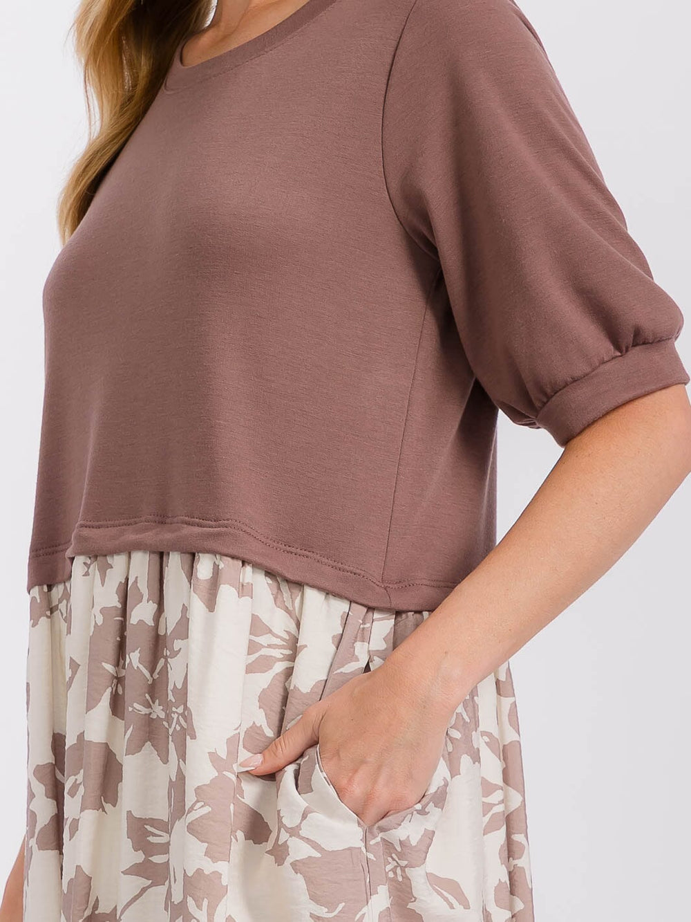 WOMEN'S SHORT SLEEVE CONTRAST FRONT POCKETS COLORBLOCK FLORAL MINI DRESS