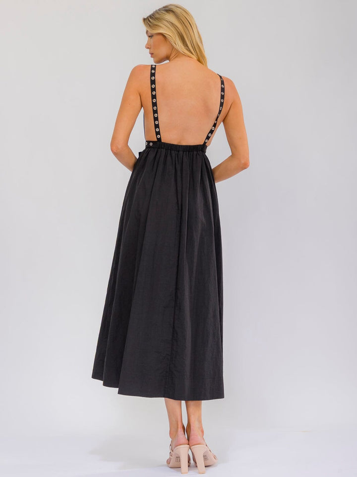 WOMEN'S SLEEVELESS SURPLICE FRONT POCKETS ELASTIC WAIST OPEN BACK MAXI DRESS